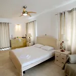 Busho Naousa (Paros)
