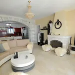 Busho Naousa (Paros)