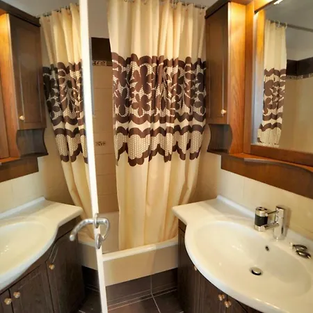 Busho Hébergement de vacances Náoussa